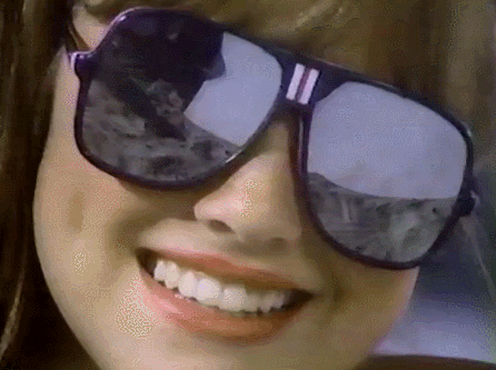 Great Commercials From The Past (18 gifs)