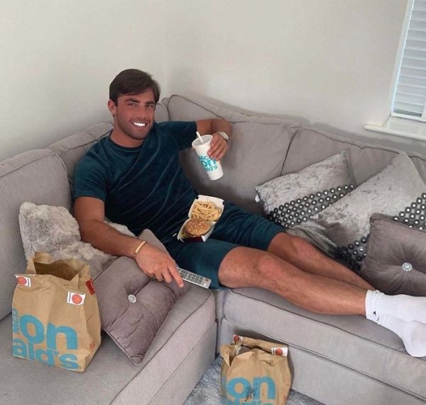 Don't Believe These Instagram Photos (30 pics)
