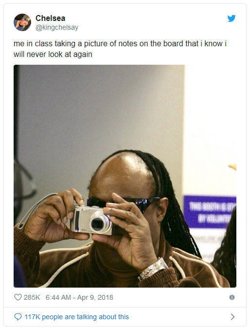Funny Tweets About College Students (17 pics)