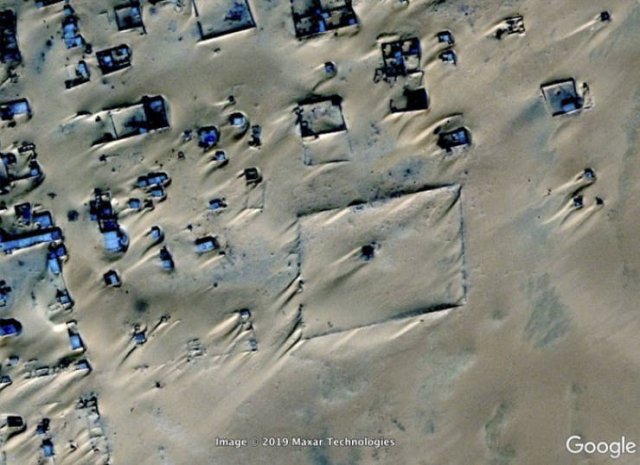 Interesting Things Found On Google Earth (30 pics)