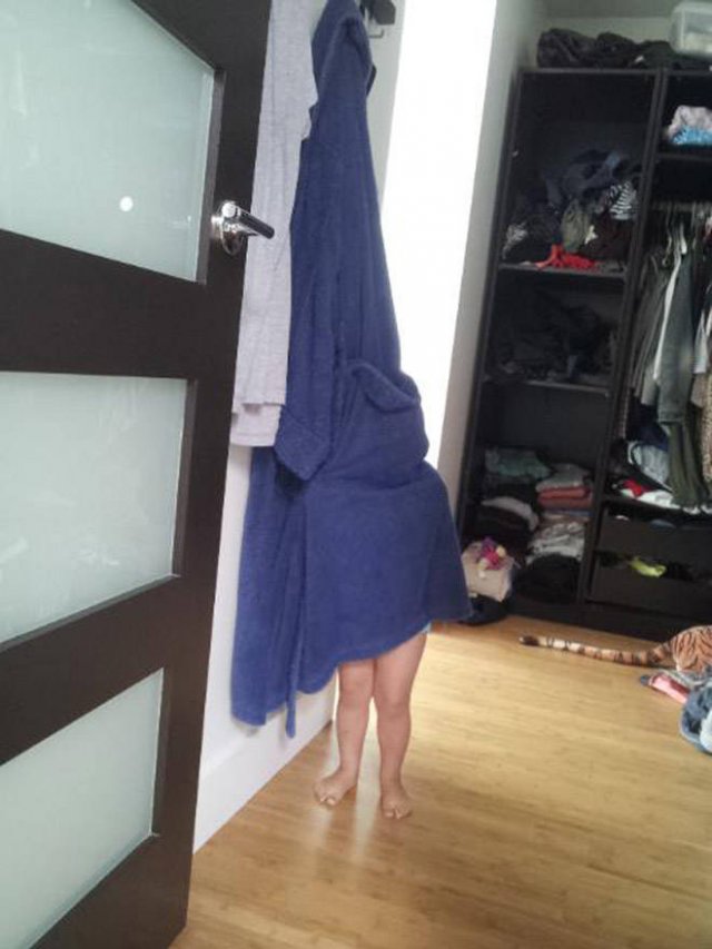 Kids Are Good At Hiding (22 pics)