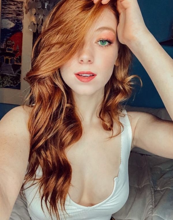 Beautiful Redheads (50 pics)