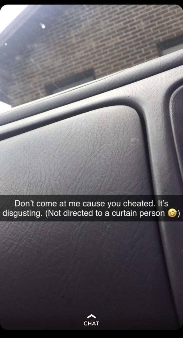 Sometimes A Misspelled Word Can Make Conversations More Entertaining (33 pics)