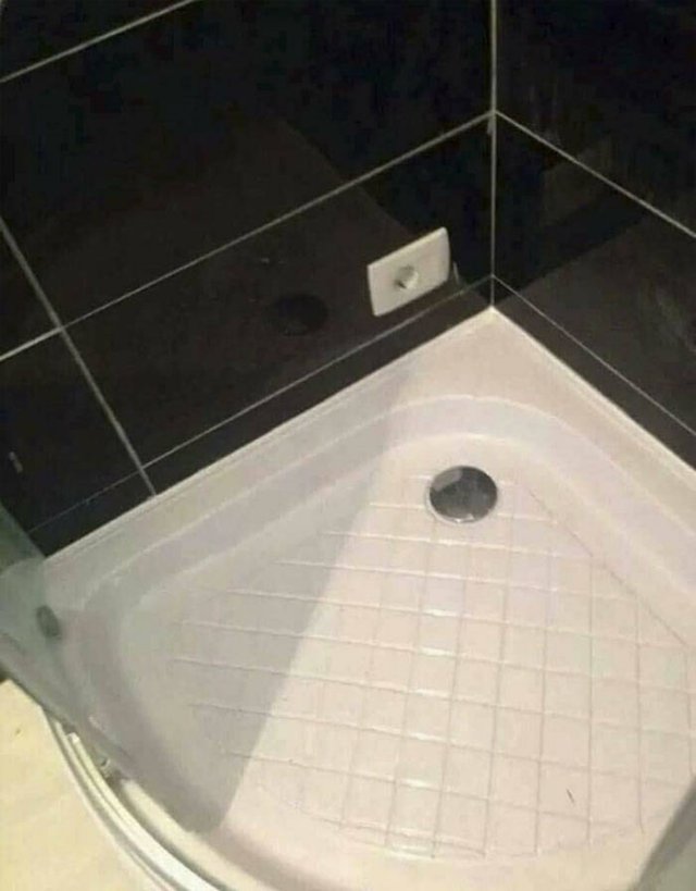 Bad Bathroom Designs (30 pics)