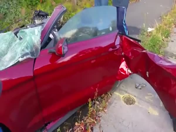 The Driver Of This Ford Mustang Walked Away From The Crash Unharmed
