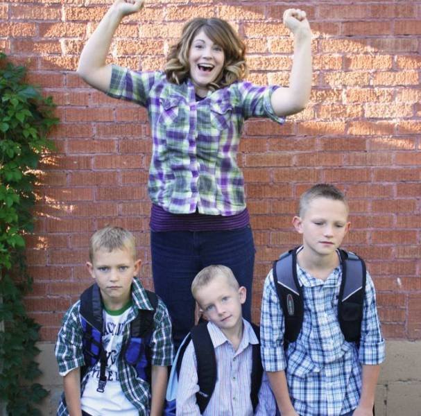 Parents Celebrate Back To School (21 pics)