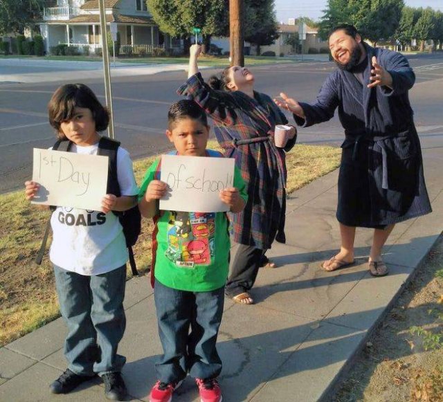 Parents Celebrate Back To School (21 pics)