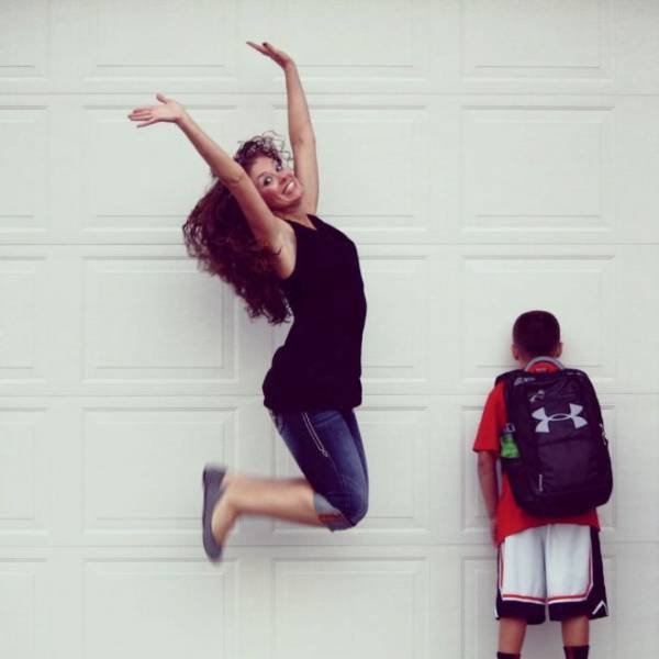 Parents Celebrate Back To School (21 pics)