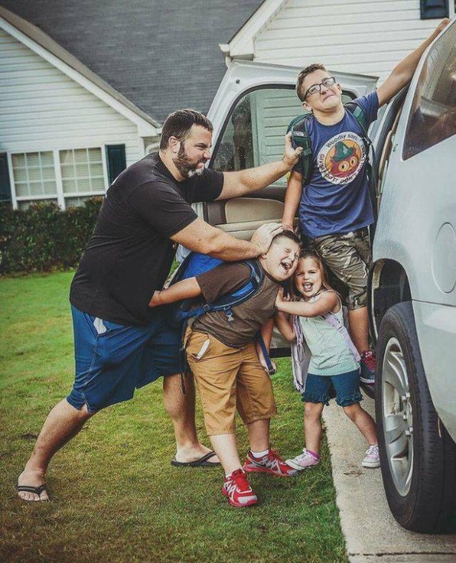 Parents Celebrate Back To School (21 pics)