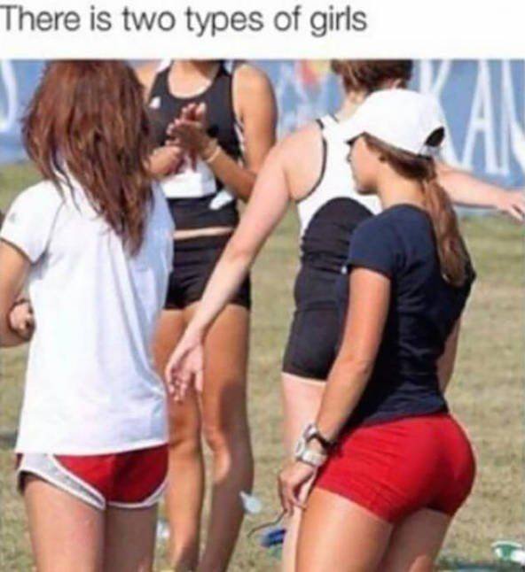 There Are Two Type Of Girls (43 pics)