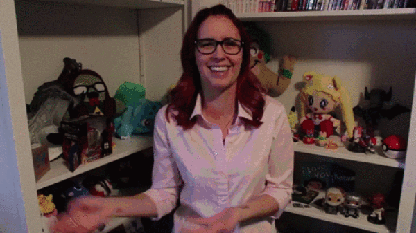Hot Girls Animated (38 gifs)