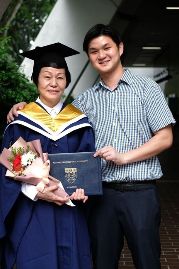 Elderly Graduates Are Awesome (22 pics)