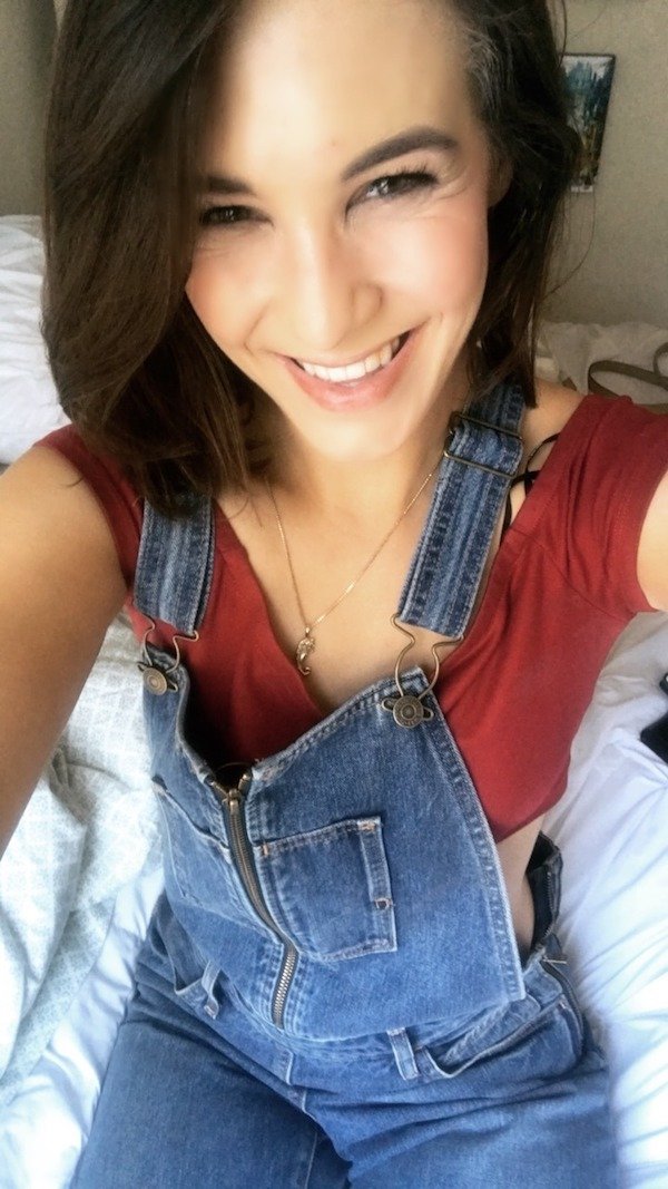 Girls In Overalls (31 pics)