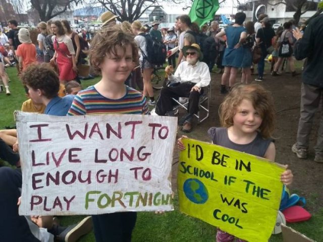 Climate Change Strike Got Funny And Smart Signs (30 pics)