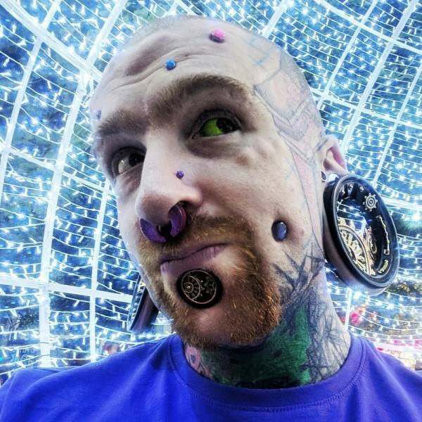 Extreme Body Modifications Pics