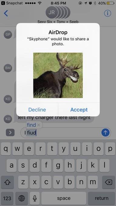 AirDrop Trolling (23 pics)