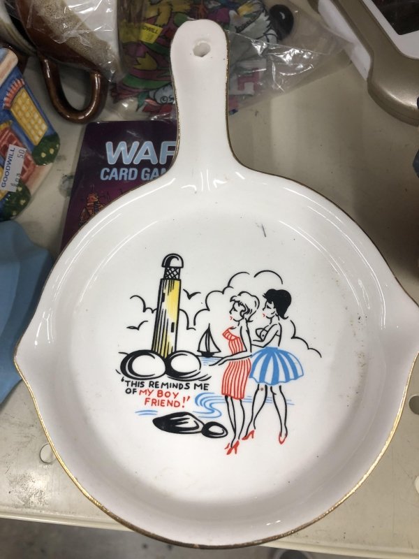 Found At Thrift Shops (42 pics)