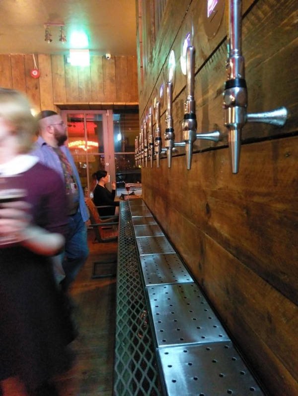 Bars And Restaurants Design Solutions (40 pics)