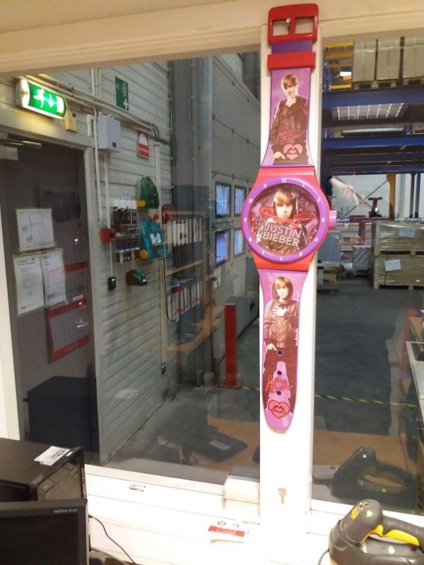 These Can Only Happen At Work (37 pics)