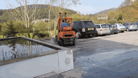These Can Only Happen At Work (37 pics)