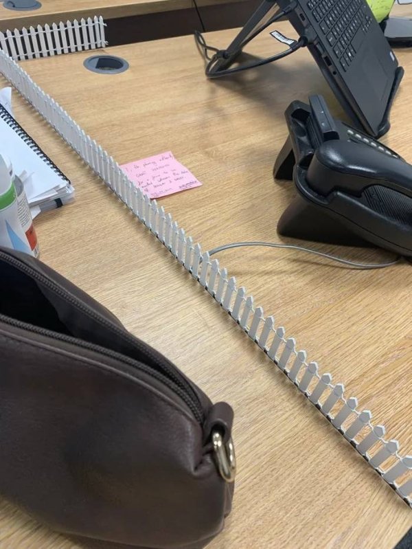 These Can Only Happen At Work (37 pics)