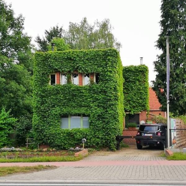 Strange Belgian Houses (45 pics) Strange Belgian Houses (45 pics)
