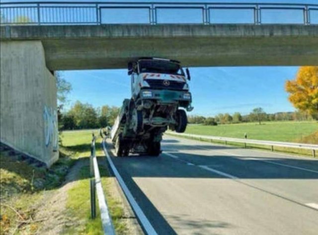 The Worst Day (46 pics)