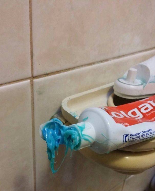 When Your Roommates Are Awful (35 pics) When Your Roommates Are Awful (35 pics)
