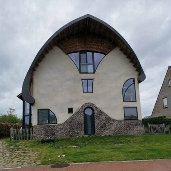 Strange Belgian Houses (45 pics)