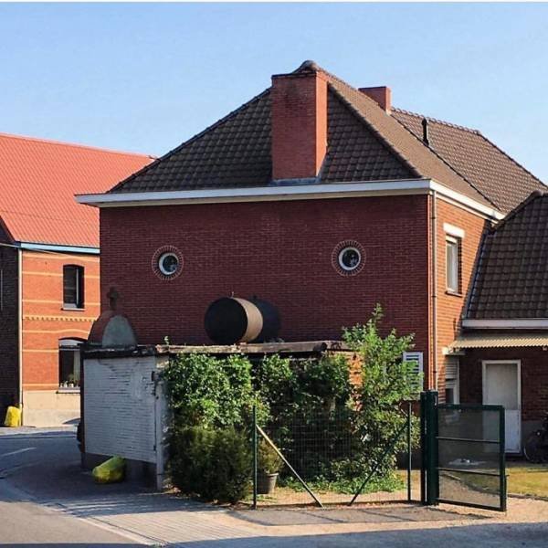 Strange Belgian Houses (45 pics)