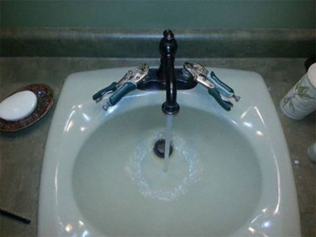 It's Not Easy To Be A Plumber (30 pics)