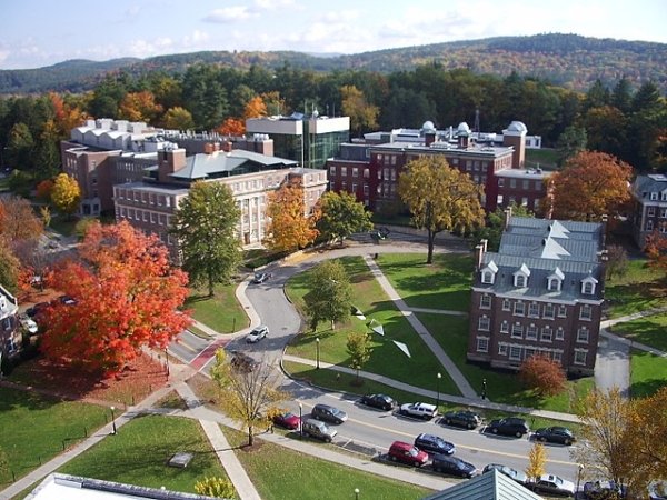 Colleges That Are Incredibly Hard To Get Into (51 pics)