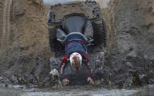 In The Right Place At The Right Time (47 pics)