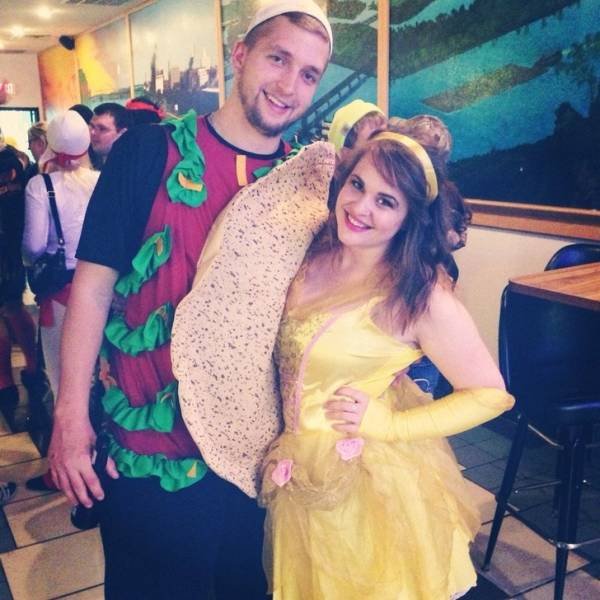 Couples Halloween Costumes (23 pics)