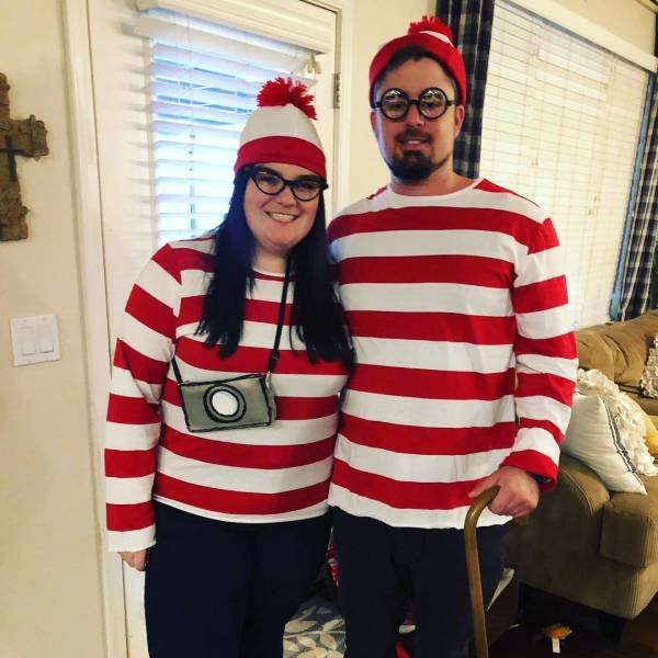 Couples Halloween Costumes (23 pics)