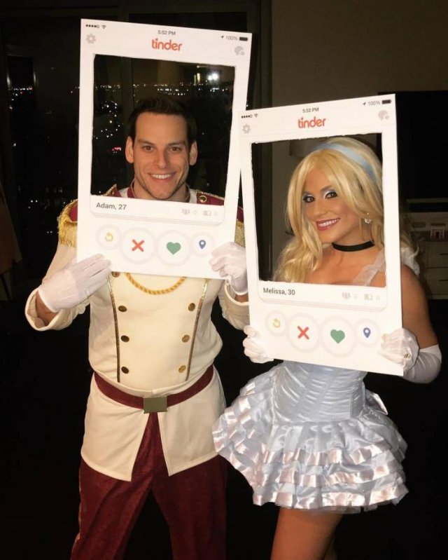 Couples Halloween Costumes (23 pics)