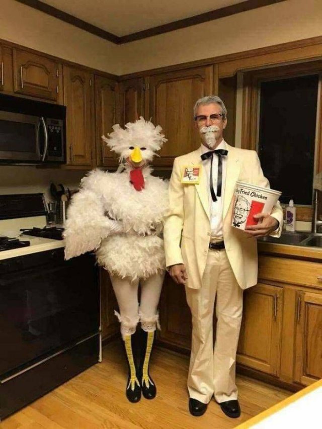 Halloween Couple Costumes (37 pics)