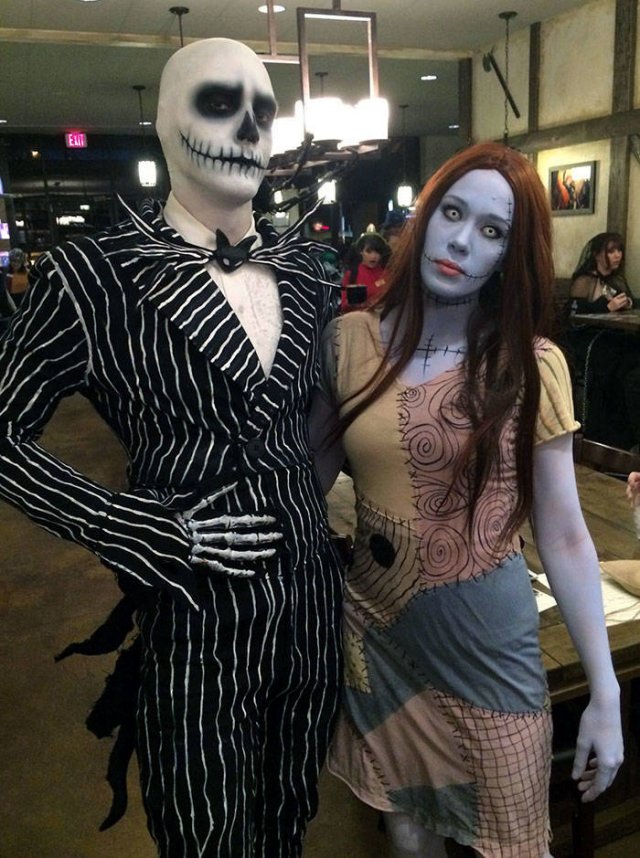 Halloween Couple Costumes (37 pics)