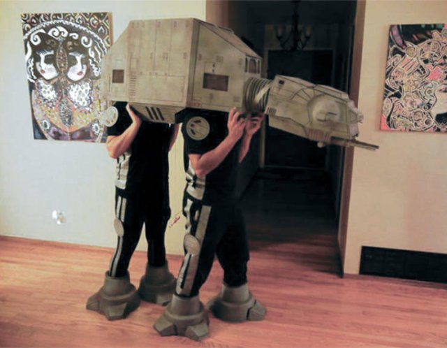 Halloween Couple Costumes (37 pics)