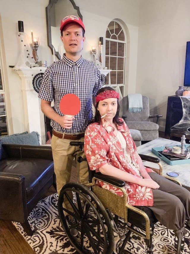 Halloween Couple Costumes (37 pics)