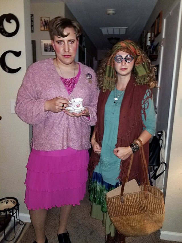 Halloween Couple Costumes (37 pics)