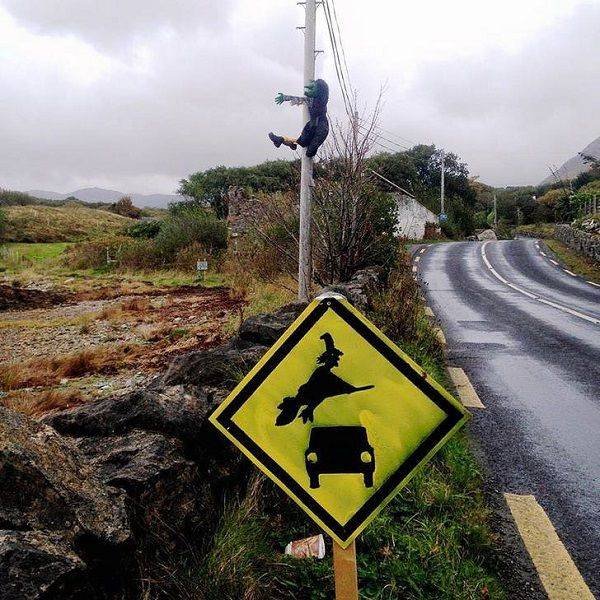 Meanwhile In Ireland (42 pics)