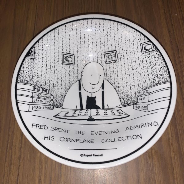 Found At Thrift Shops (33 pics)