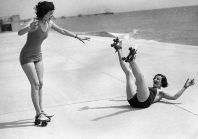 Retro Photos Of Women (22 pics)