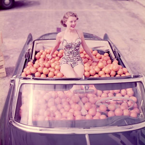 Retro Photos Of Women (22 pics)