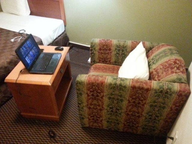 Hotel Life Hacks (24 pics) Hotel Life Hacks (24 pics)