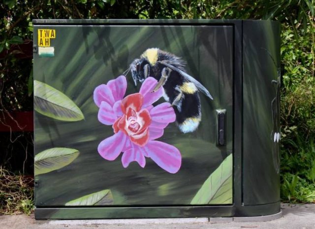 Artists Make Something Special From Telecommunications Cabinets (41 pics) Artists Make Something Special From Telecommunications Cabinets (41 pics)