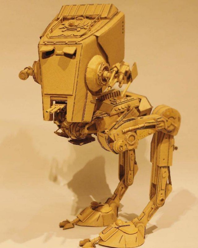 Artist Turns Old Amazon Boxes Into Sculptures (30 pics)