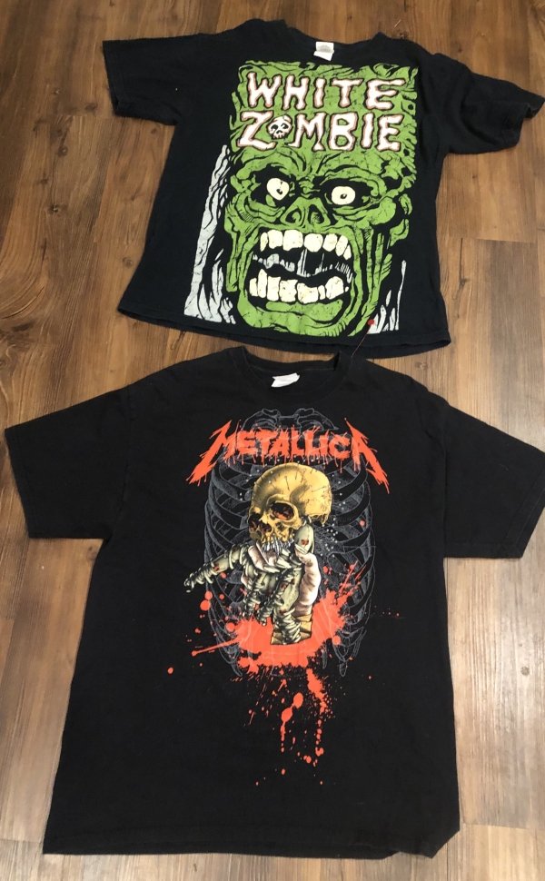 Found At Thrift Shops (30 pics)