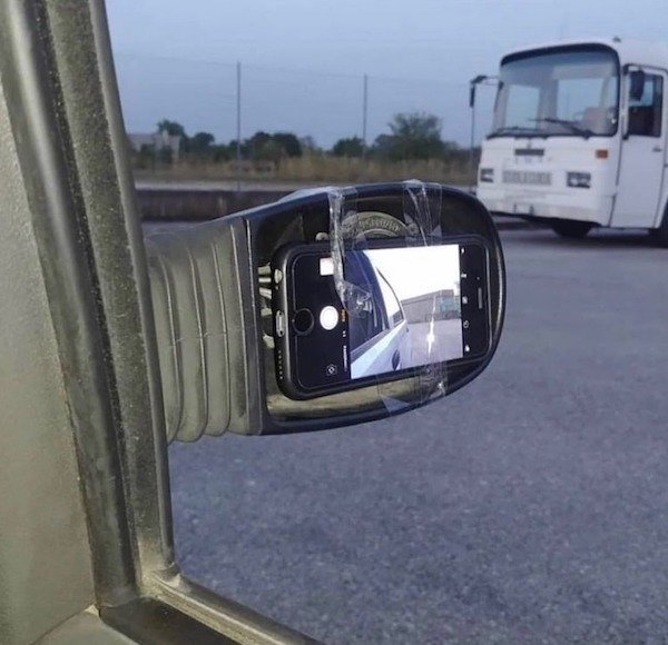 What's Going On Here? (25 pics)